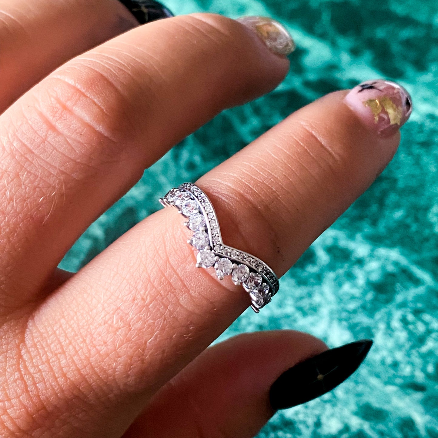Diamond Style No.1 V Shape Sterling Silver Crystal Rings | Various Sizes