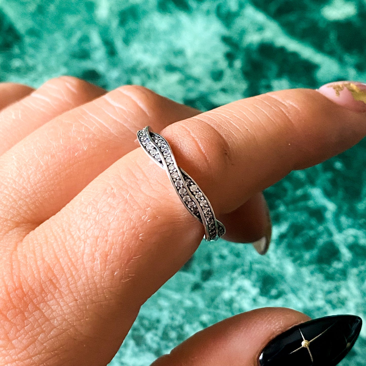Diamond Style No.3 Twisted Band Sterling Silver Crystal Rings | Various Sizes