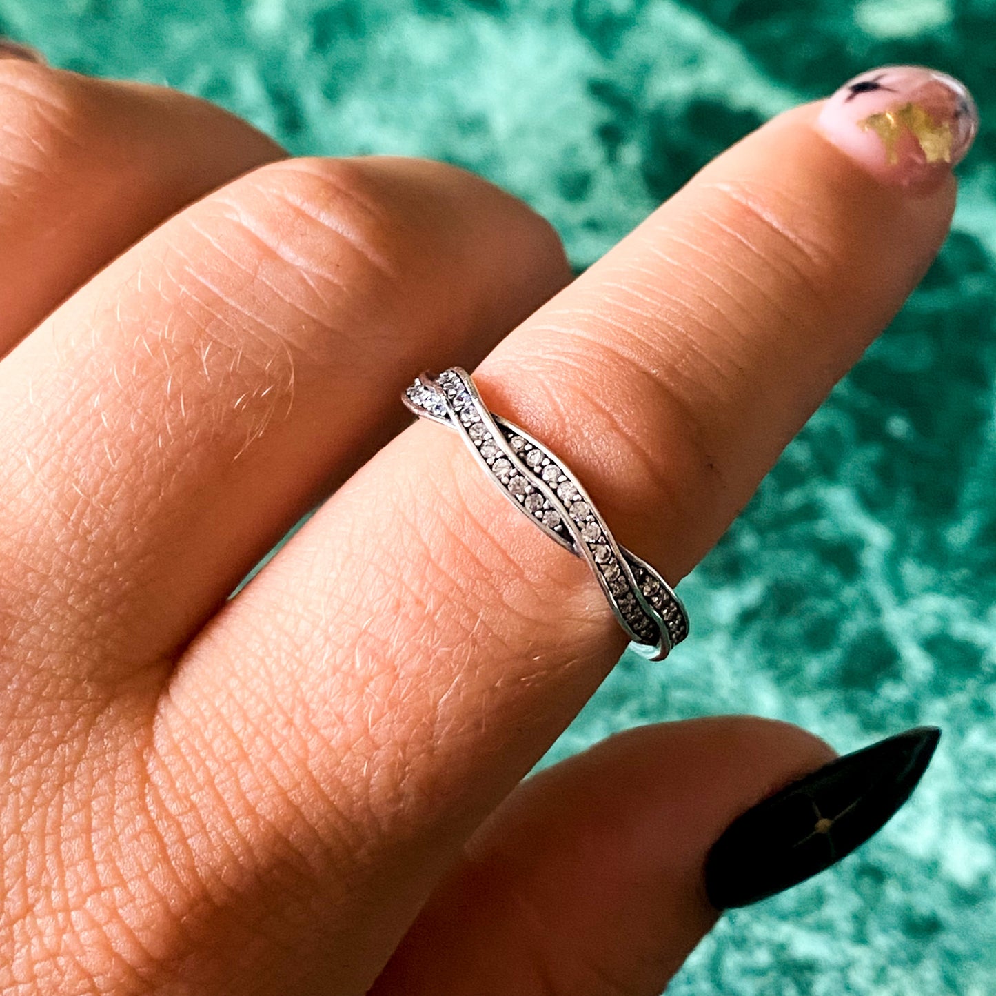 Diamond Style No.3 Twisted Band Sterling Silver Crystal Rings | Various Sizes