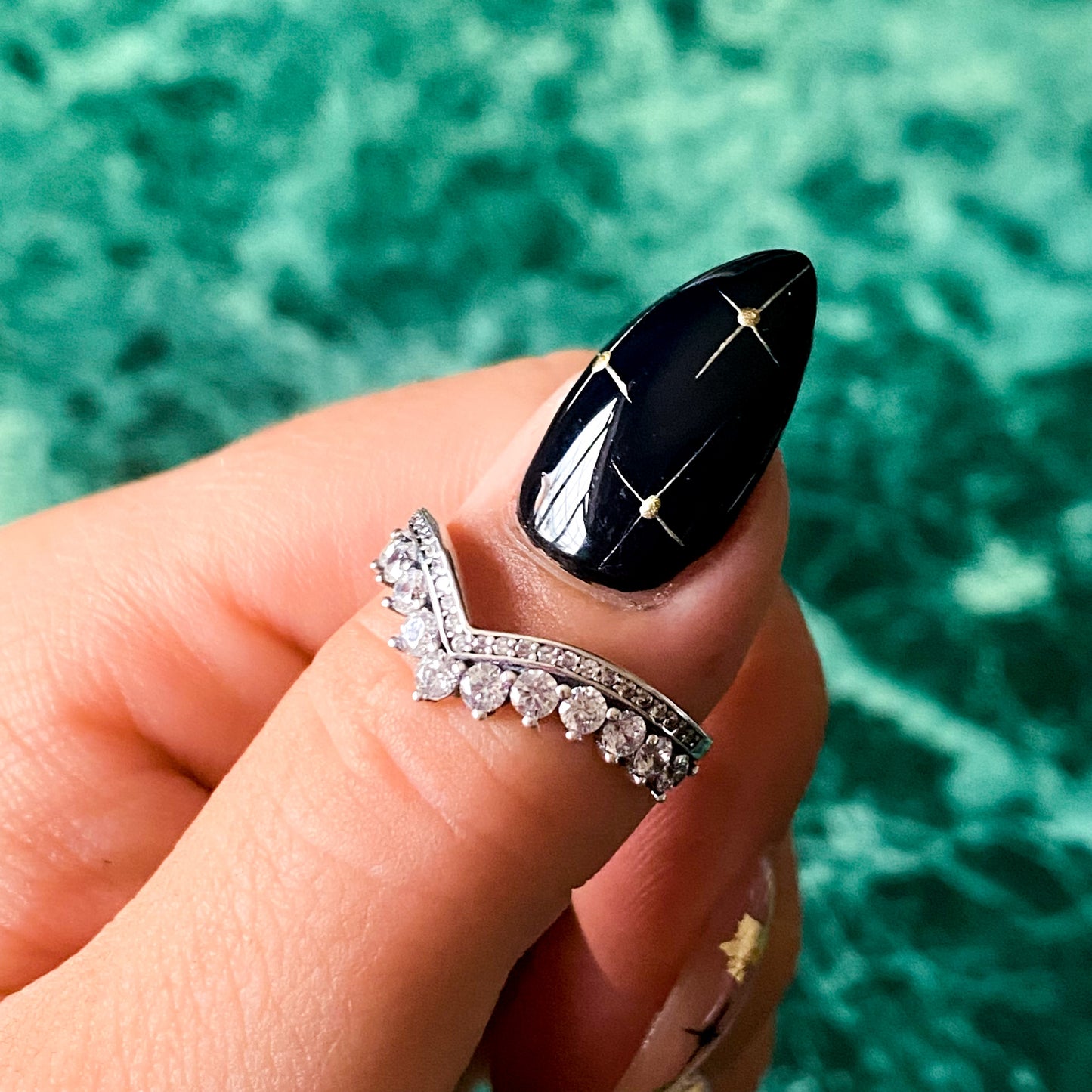 Diamond Style No.1 V Shape Sterling Silver Crystal Rings | Various Sizes